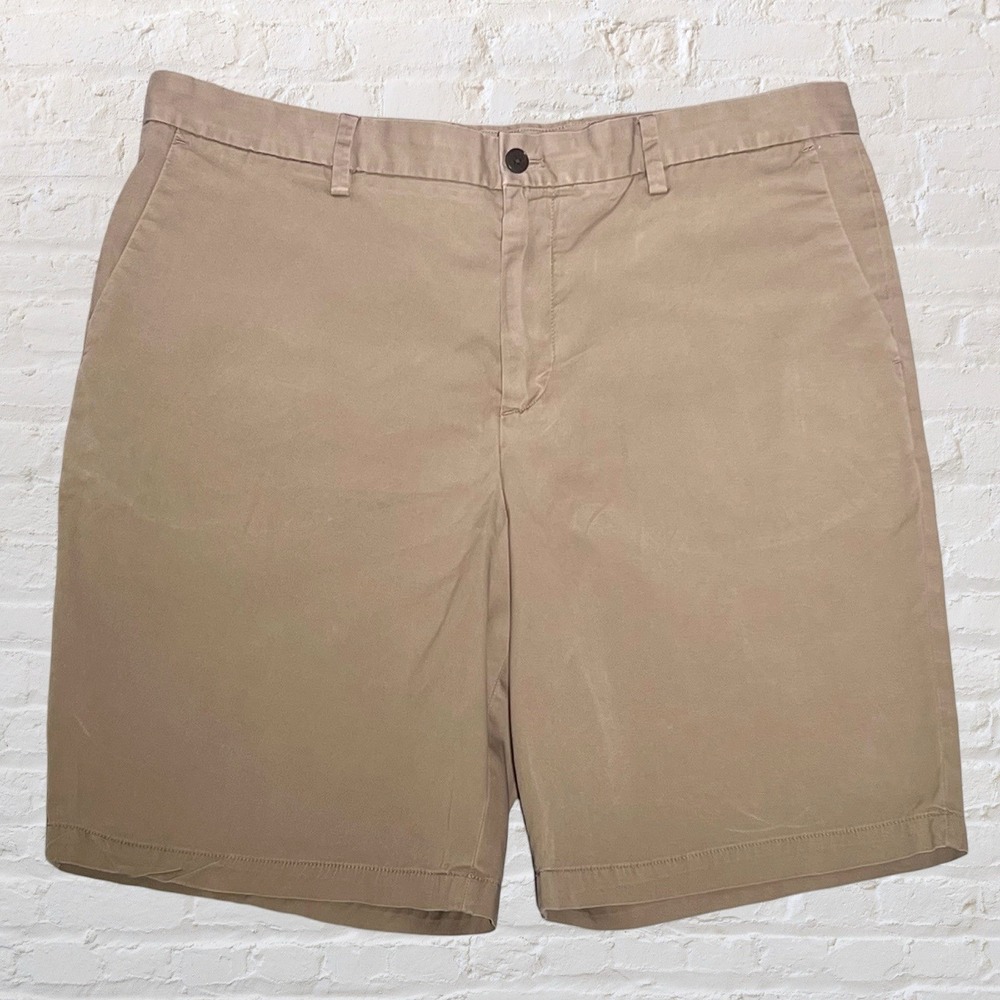 Banana Republic Khaki Chino Shorts Size Mens 38 Emerson 10" Inseam Preppy Casual